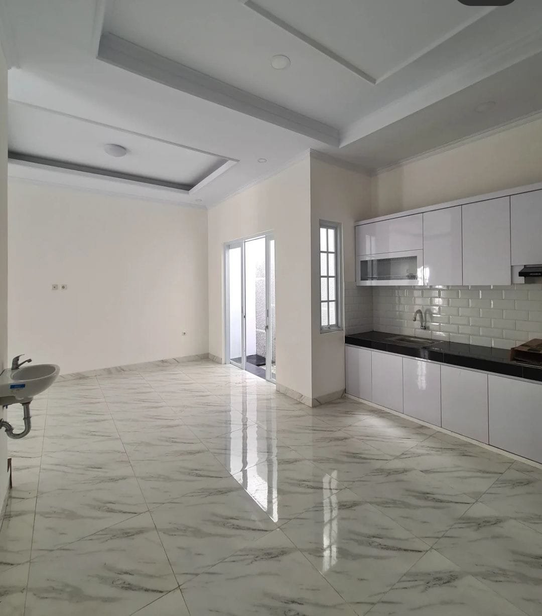Dijual Rumah Cluster di Jln Warung Sila Raya Jagakarsa Jakarta Selatan - 9