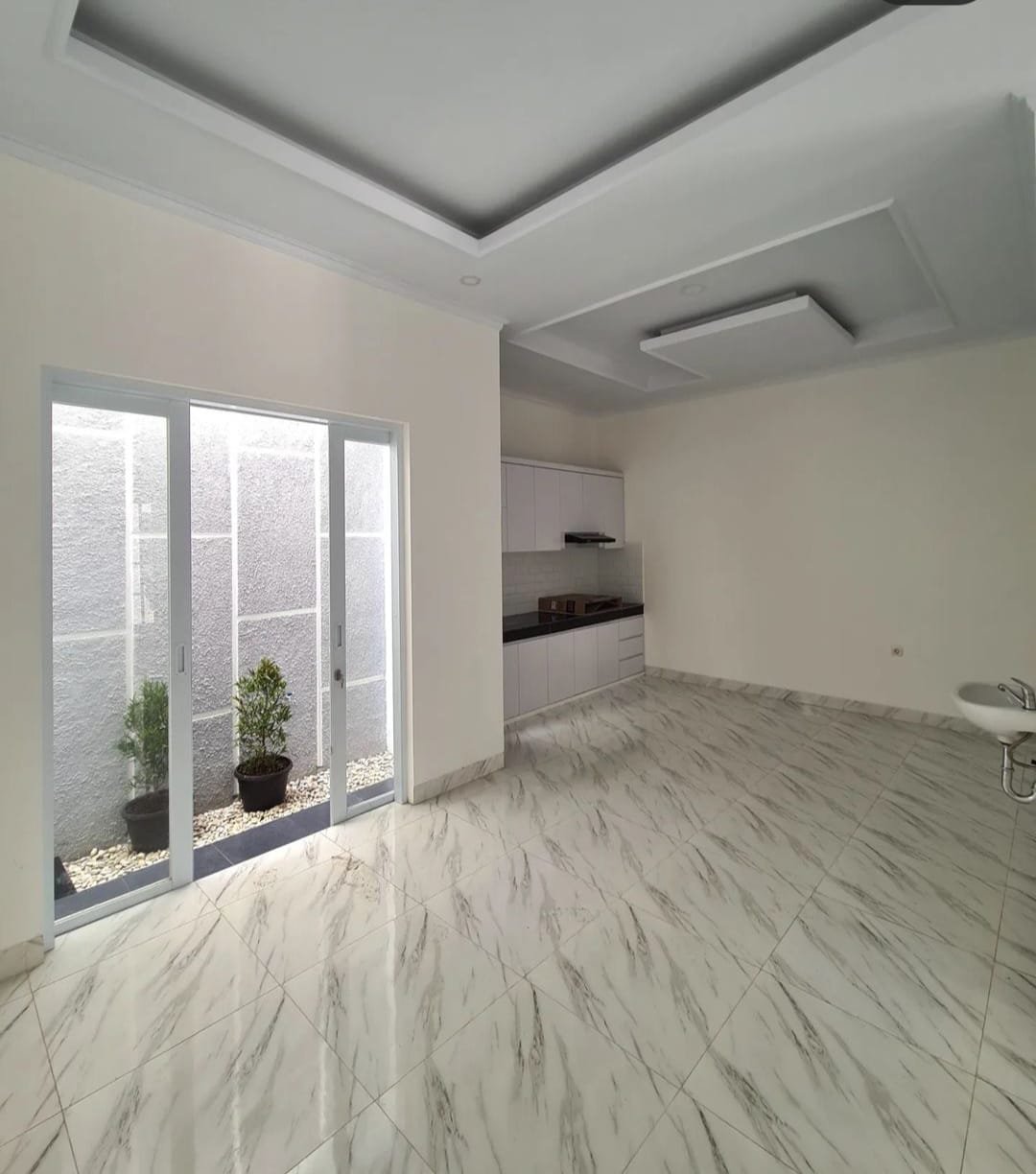 Dijual Rumah Cluster di Jln Warung Sila Raya Jagakarsa Jakarta Selatan - 6