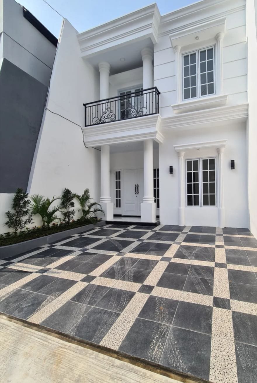 Dijual Rumah Cluster di Jln Warung Sila Raya Jagakarsa Jakarta Selatan - 2