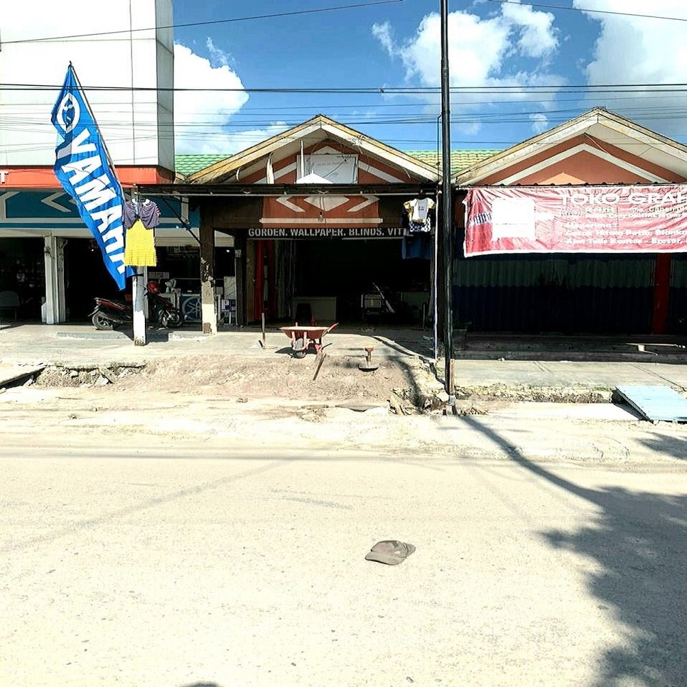 Toko Dijual di Pinggir Jalan Dekat Pasar Kahayan Palangka Raya, Bundaran Besar, RS Permata Hati, Universitas Palangka Raya - 2