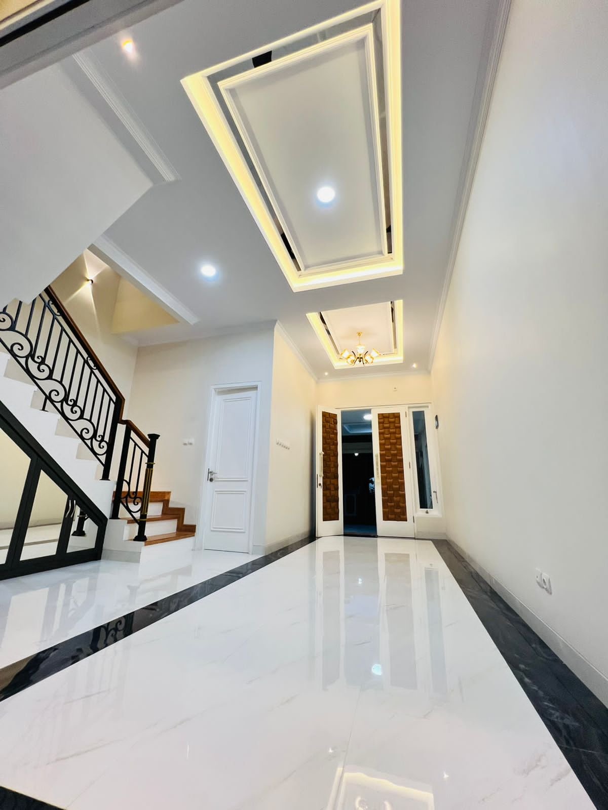 Dijual Rumah Mewah Dengan Kolam Renang di Kebagusan Jakarta Selatan - 5