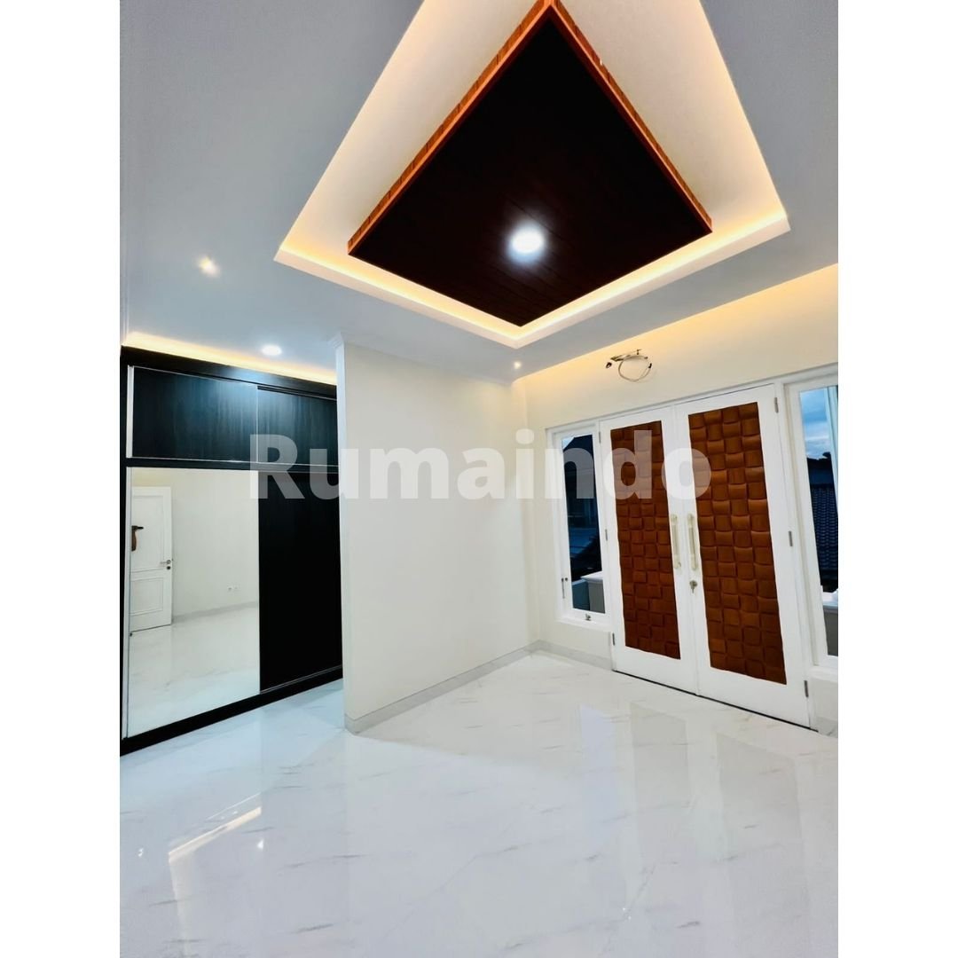 Dijual Rumah Mewah Dengan Kolam Renang di Kebagusan Jakarta Selatan - 6
