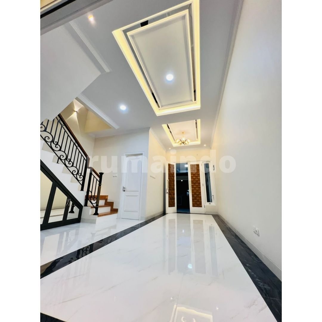 Dijual Rumah Mewah Dengan Kolam Renang di Kebagusan Jakarta Selatan - 2