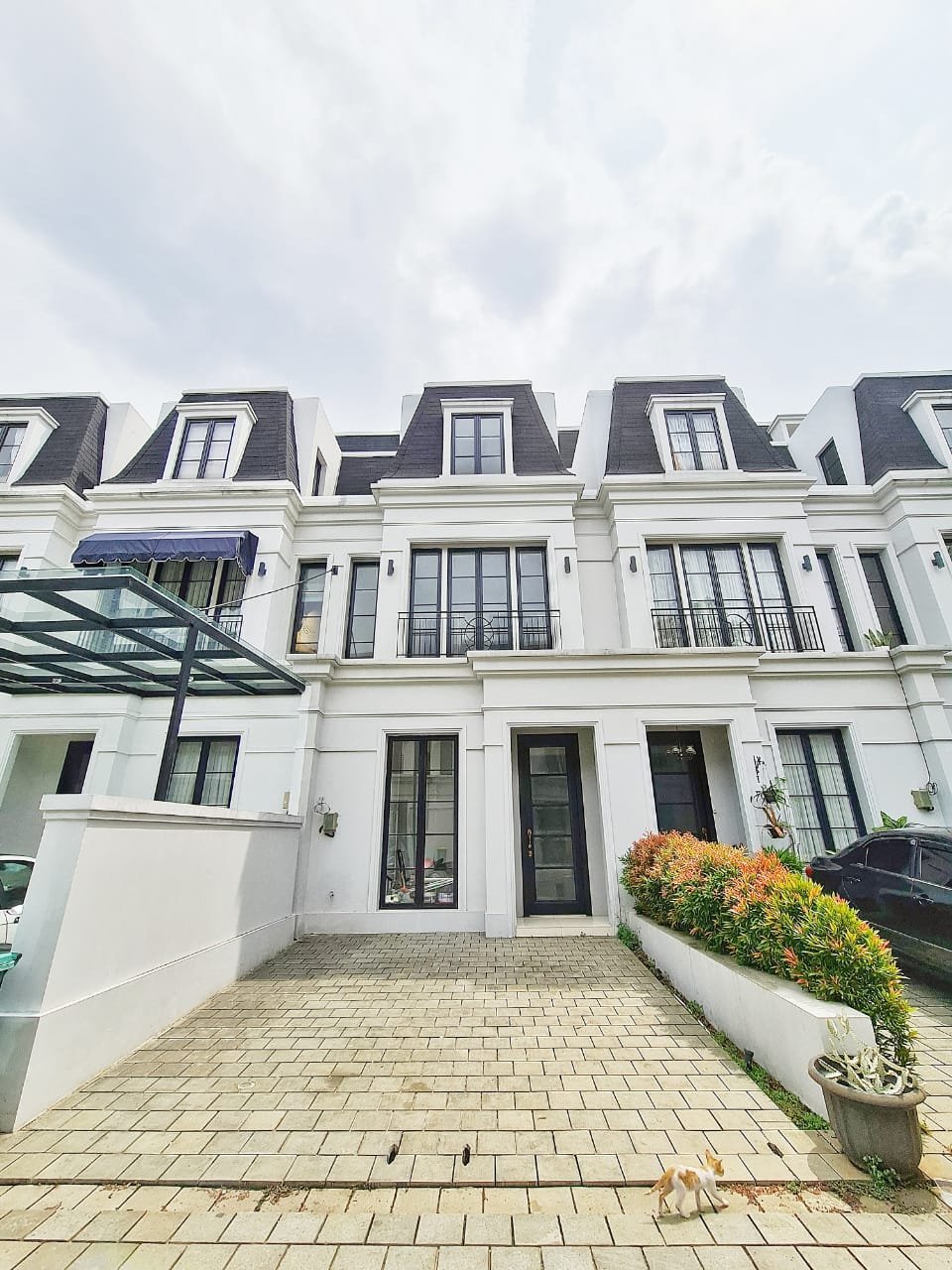 Rumah Baru Siap Huni Kawasan Elit Di Kemang Jakarta Selatan - 1