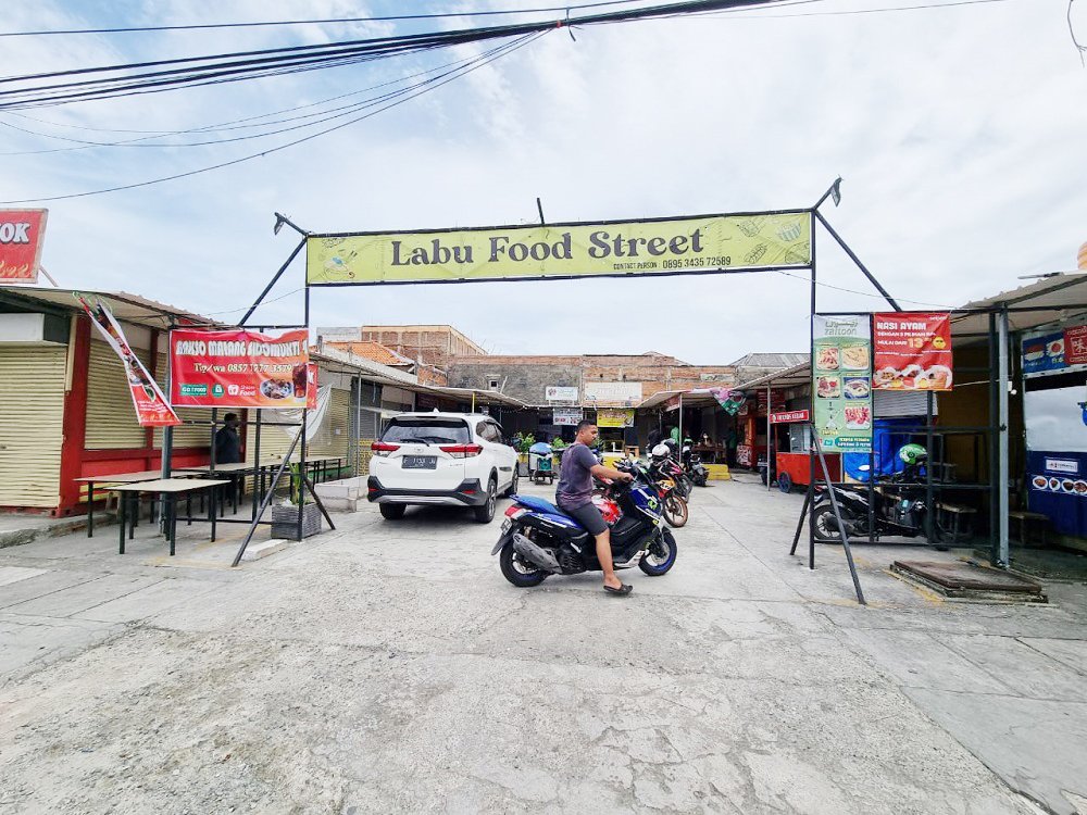 Dijual Atau Disewakan Lahan Komersial Sangat Prospektif Lokasi Strategis Pinggir Jalan di Koja Jakarta Utara - 1