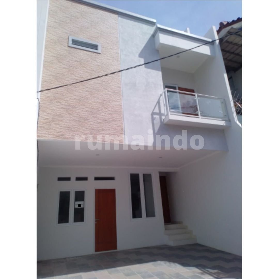 Dijual Rumah Ada Rooftop di Jln Tebet Timur Jakarta Selatan - 2