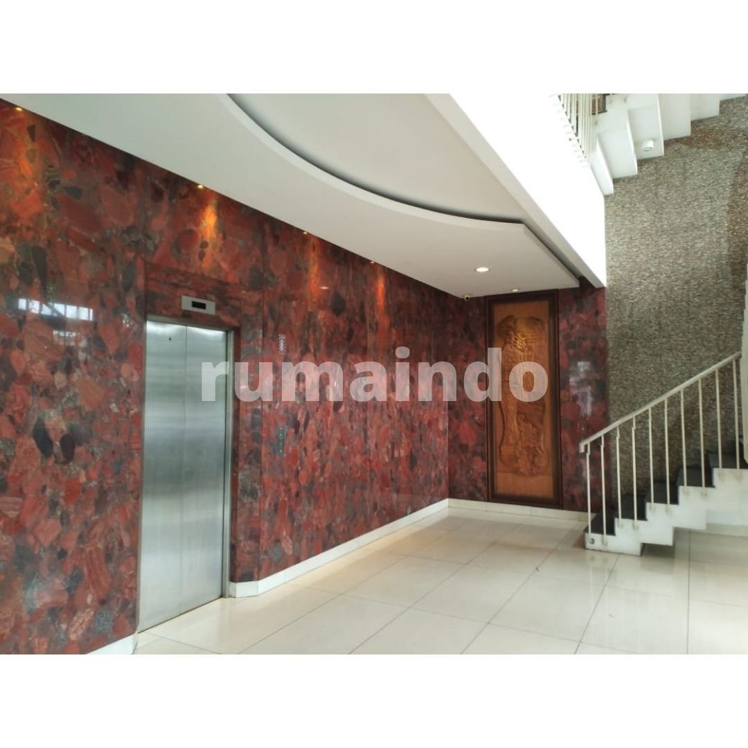 Dijual Gedung Komersial di Jln Tebet Barat Jakarta Selatan - 9