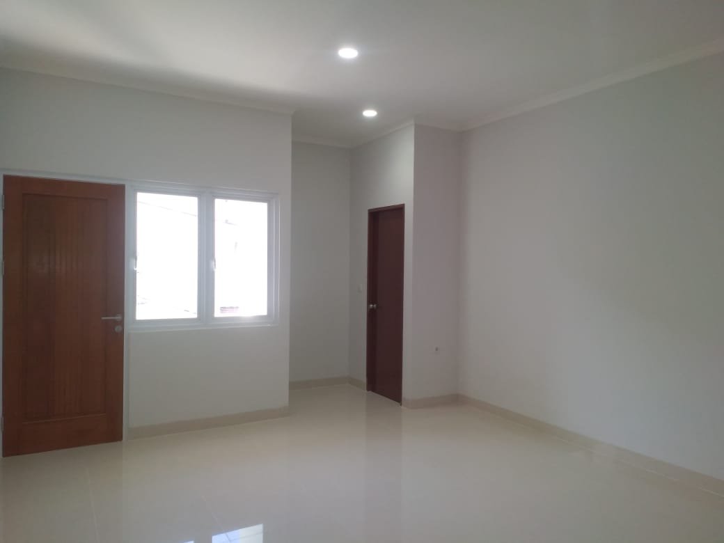 Dijual Rumah Ada Rooftop di Jln Tebet Timur Jakarta Selatan - 6