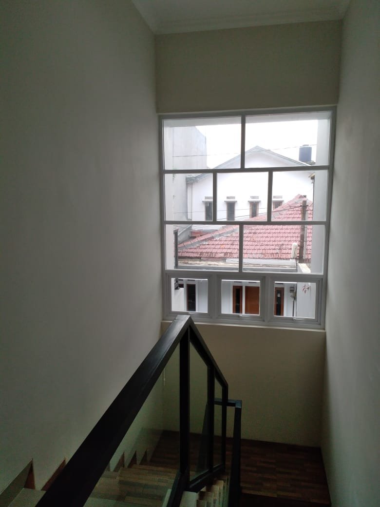 Dijual Murah Rumah Dekat Stasiun Cawang Tebet Timur Jakarta Selatan - 10