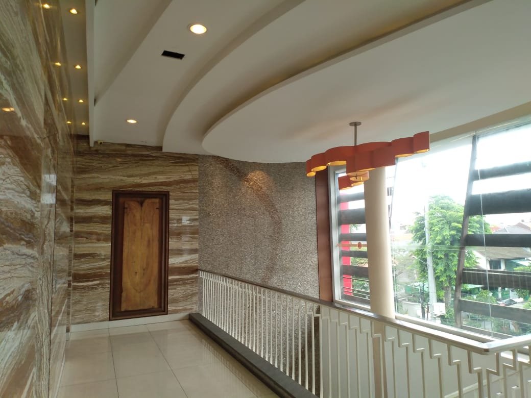 Dijual Gedung Komersial di Jln Tebet Barat Jakarta Selatan - 10