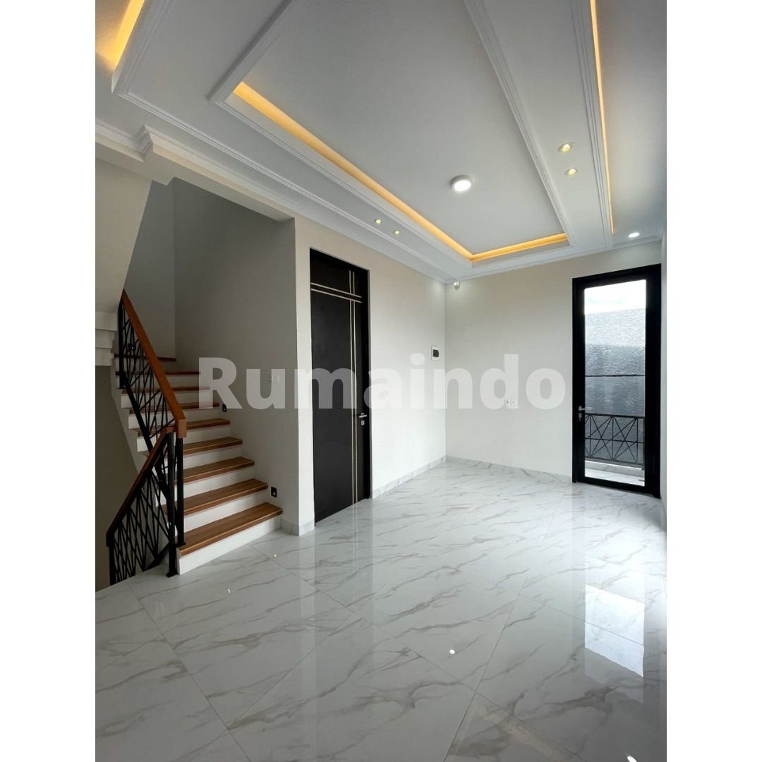 Dijual Rumah Murah Cluster Scandi House 9 di Jagakarsa Jakarta Selatan - 3