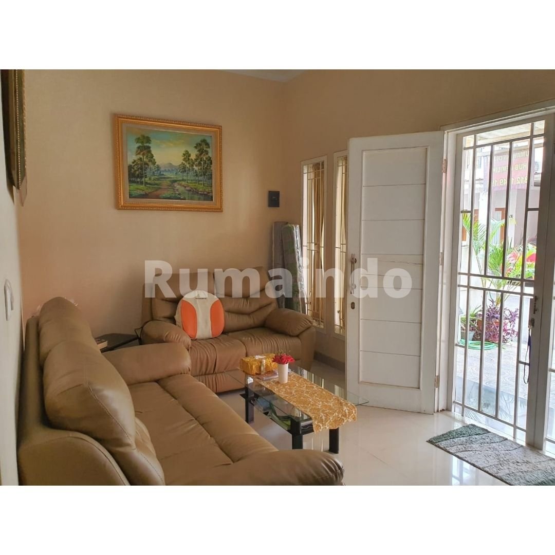 Dijual Rumah Full Furnished Cluster Mahakam Residence Jagakarsa Jakarta Selatan - 3