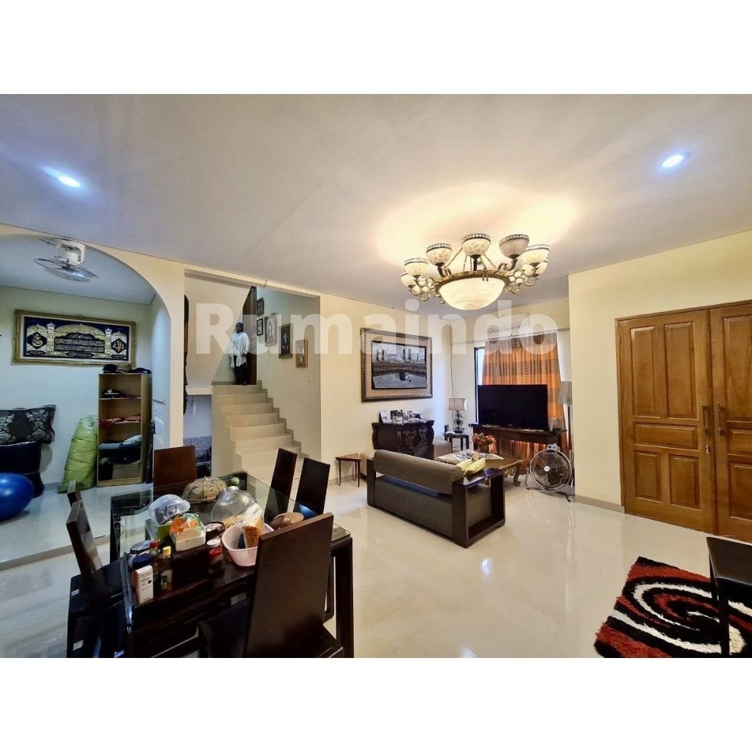 Dijual Rumah di Jln Pinang Barat 1 , Pondok Labu Cilandak Jakarta Selatan - 4