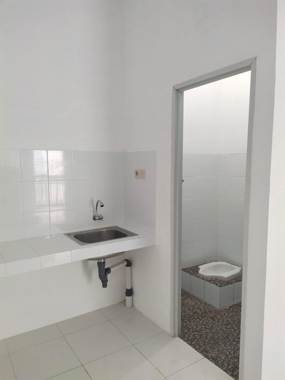 Sewa Kost-Kostan Murah Bangunan Baru Modern Dekat Stasiun Cakung Hanya 350 m - 9