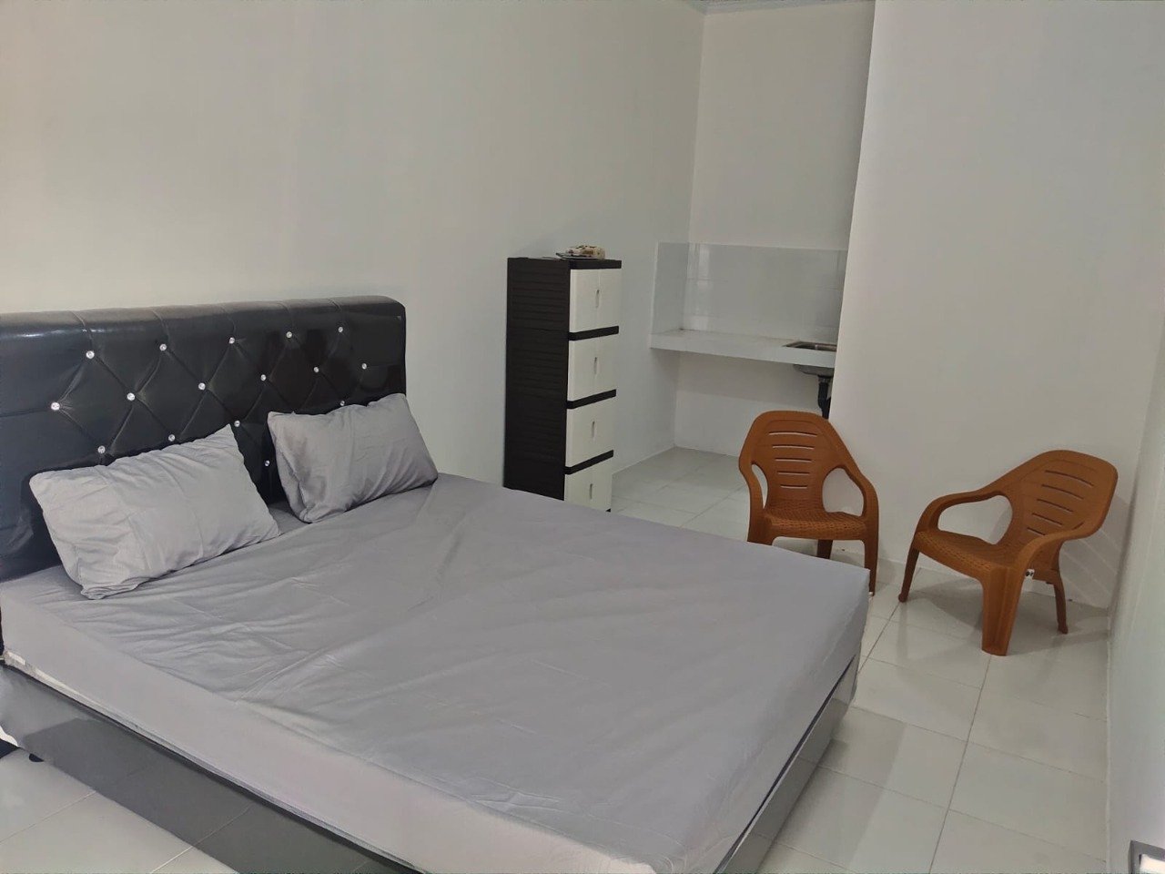 Sewa Kost-Kostan Murah Bangunan Baru Modern Dekat Stasiun Cakung Hanya 350 m - 7