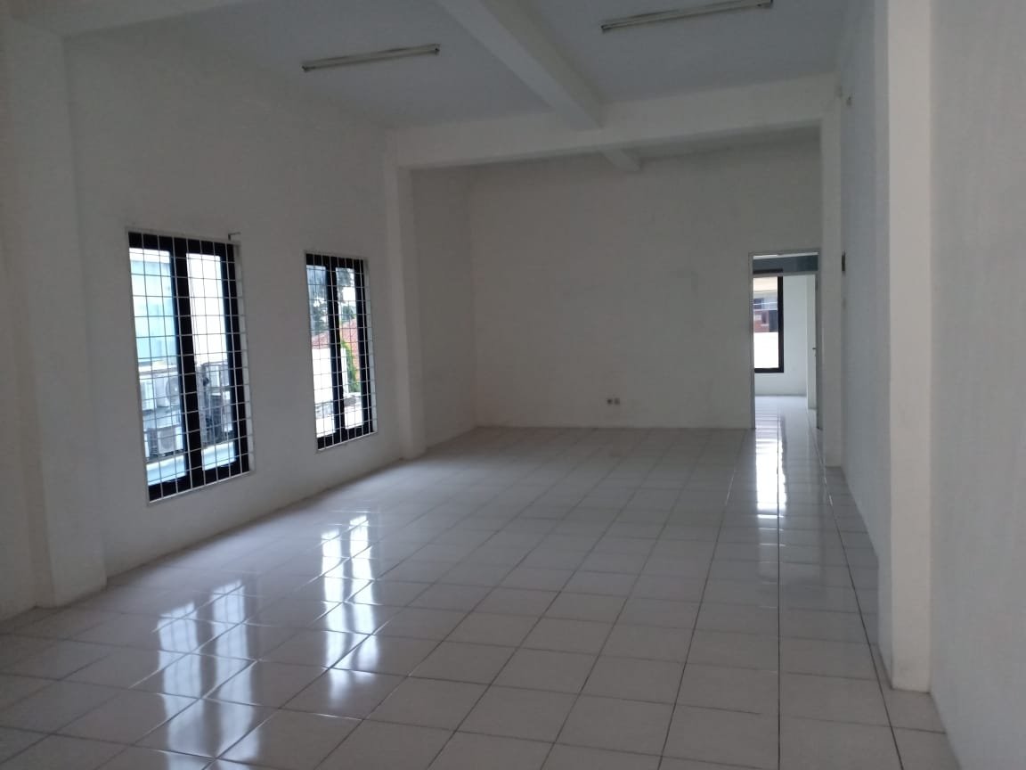 Disewa Ruko Strategis Untuk kantor dan Tempat Usaha - Kawadenan Banyumas - 3