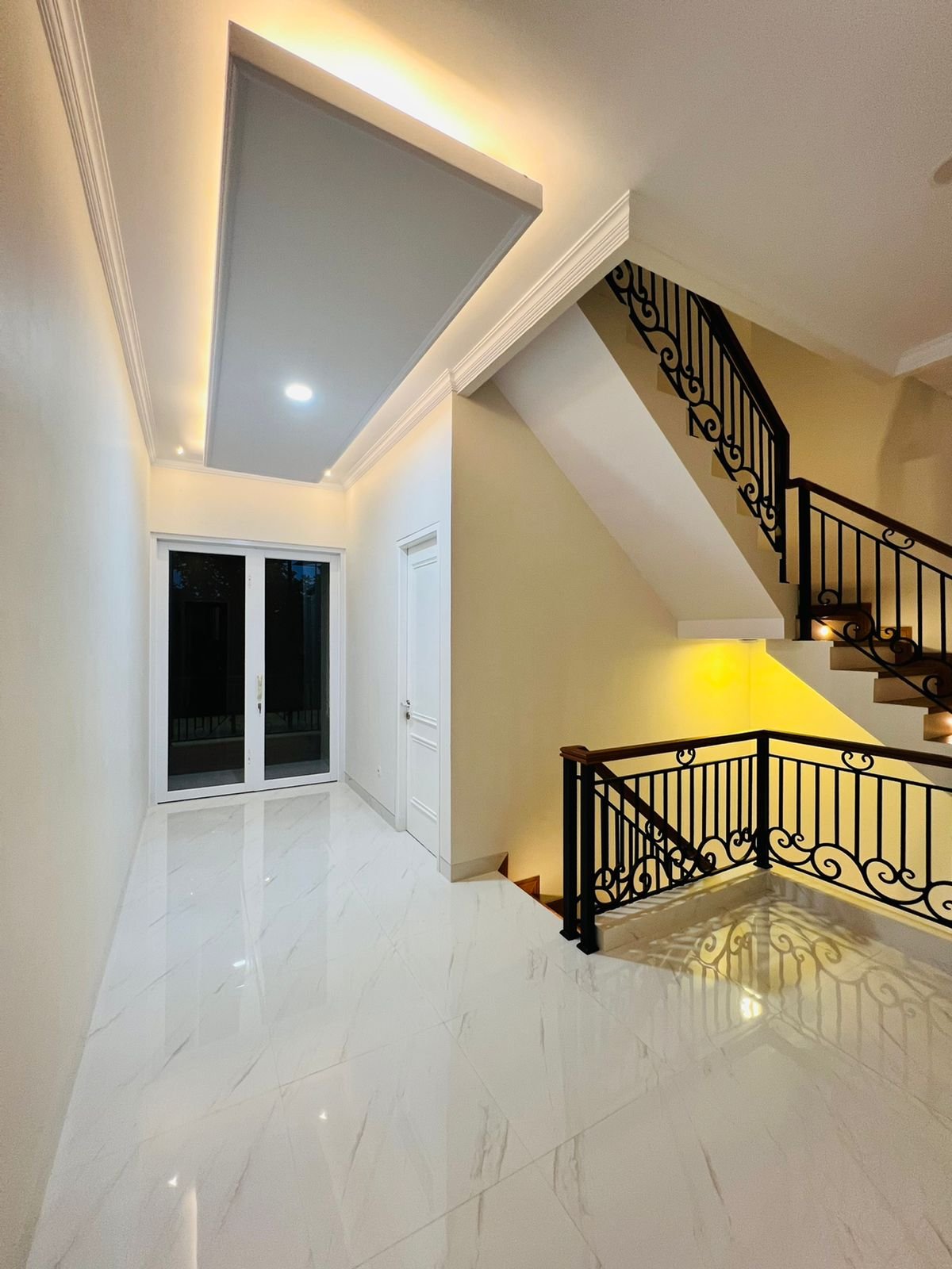 Dijual Rumah Mewah Dengan Kolam Renang di Kebagusan Jakarta Selatan - 4