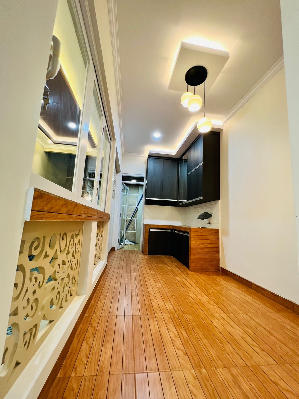Dijual Rumah Mewah Dengan Kolam Renang di Kebagusan Jakarta Selatan - 8