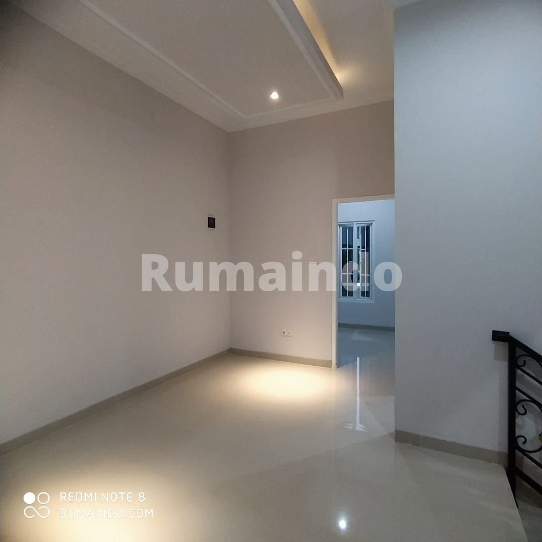 Rumah Murah Semi Cluster di Kebagusan Jakarta Selatan - 8