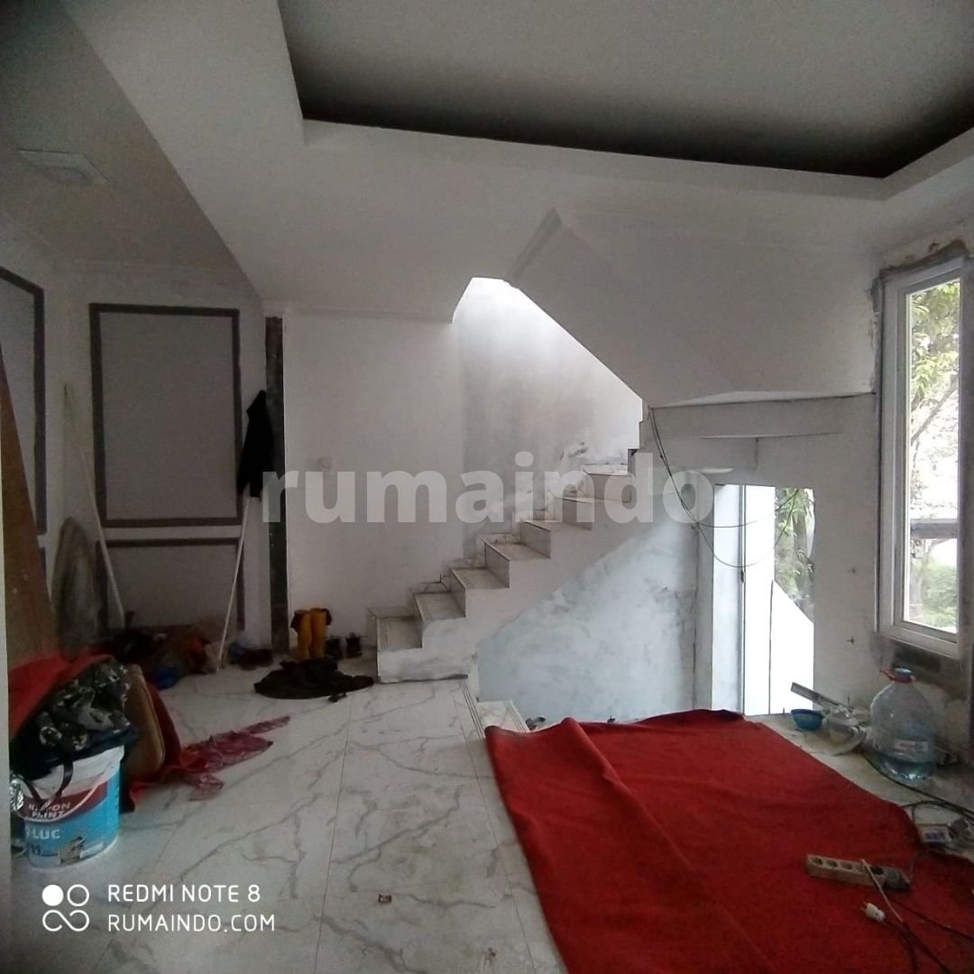 Dijual Rumah Hook di Perumahan Pura Melati 2 Jati Rahayu Bekasi - 2