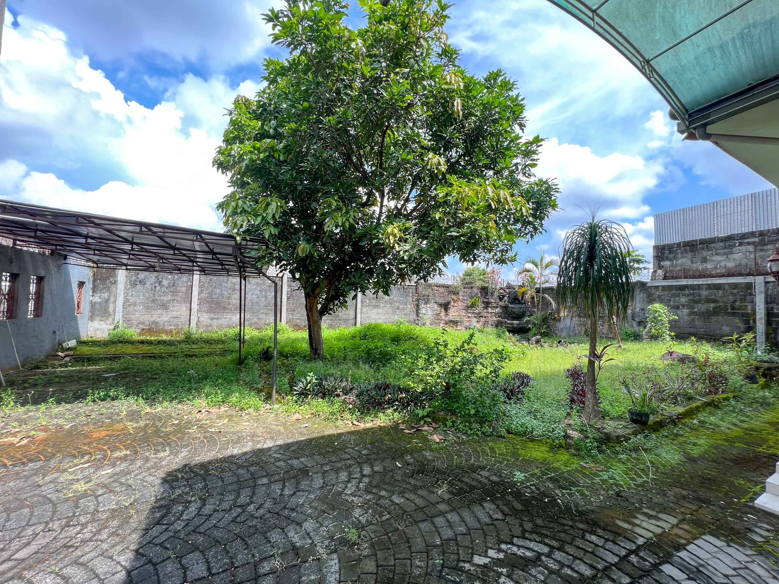 Jual Rumah Condongcatur Manukan Lokasi Pojokan - 4