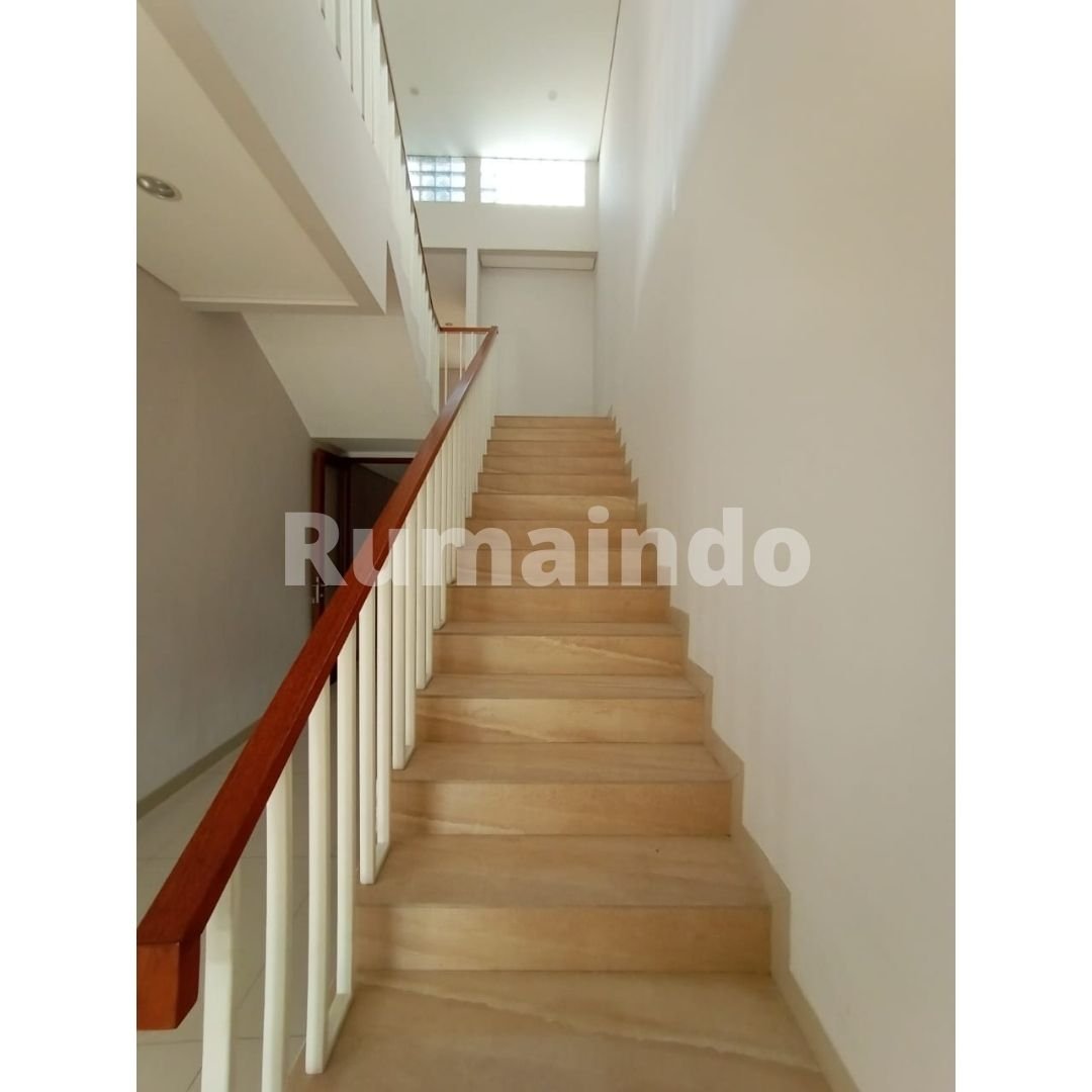 Dijual Murah Rumah di Jln Cendrawasih Pesanggrahan Kebayoran Lama Jakarta Selatan - 5