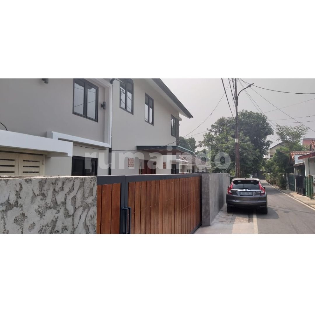 Dijual Murah Rumah di Jln Cendrawasih Pesanggrahan Kebayoran Lama Jakarta Selatan - 2