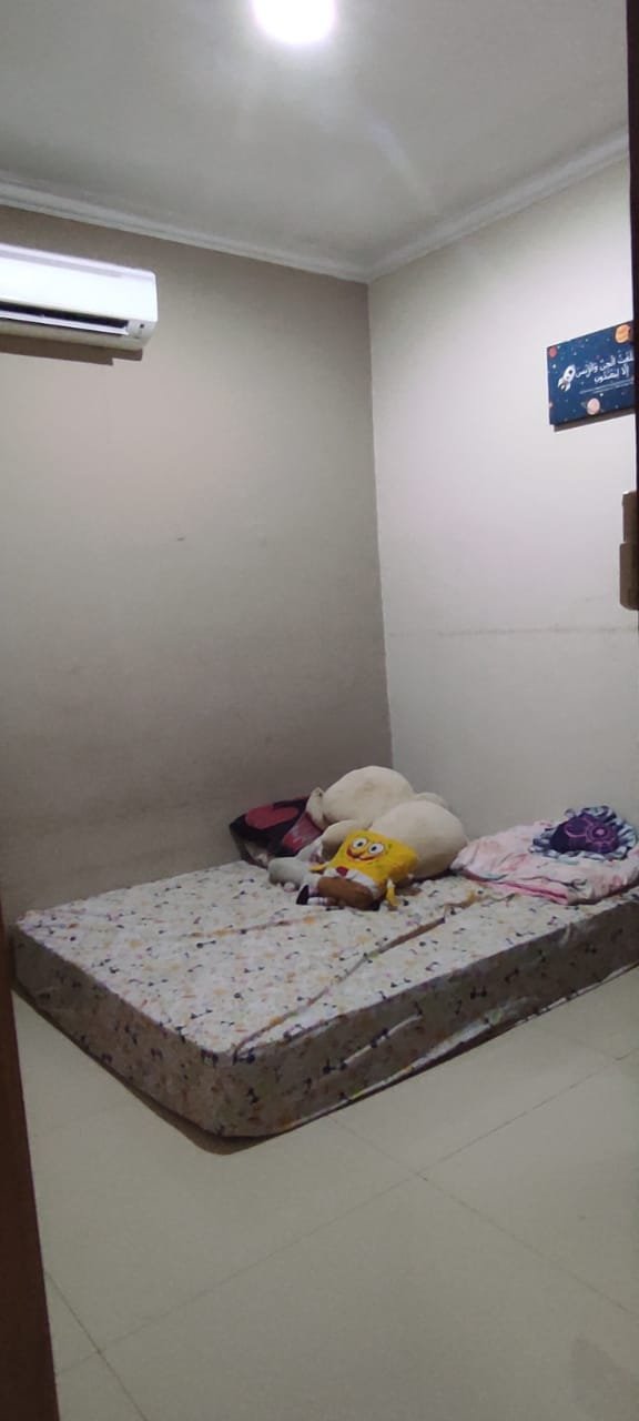 Rumah Asri Dengan Konsep Industrial Dan Klasik - 8