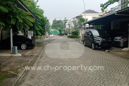 Rumah cluster tenang dan aman di Green Lake City, Tangerang - 2
