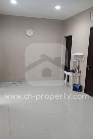 Rumah cluster tenang dan aman di Green Lake City, Tangerang - 5