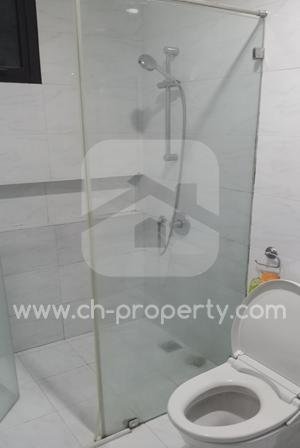 Rumah cluster tenang dan aman di Green Lake City, Tangerang - 6
