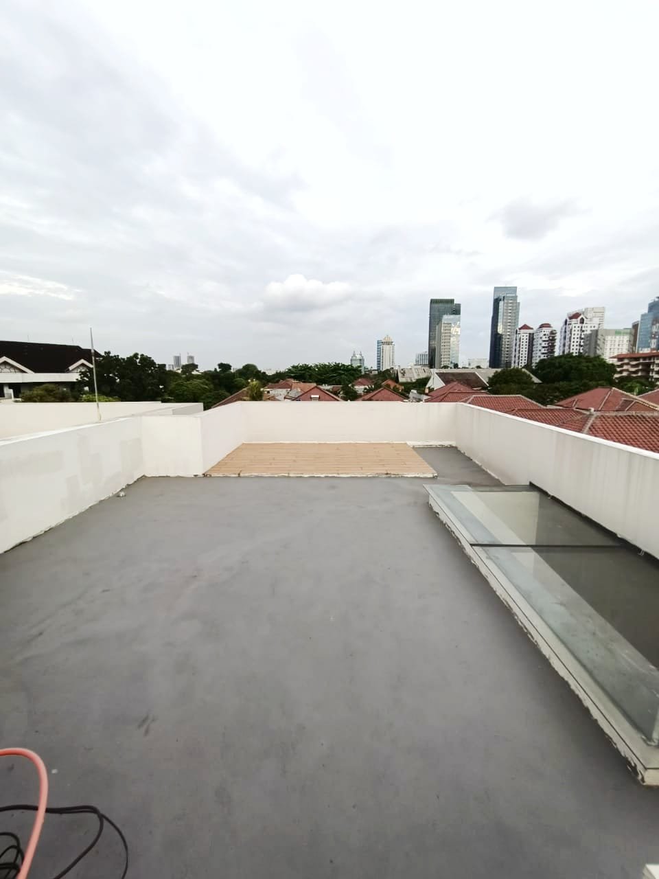 Rumah Besar 3 Lantai Di Cilandak Jakarta Selatan - 12