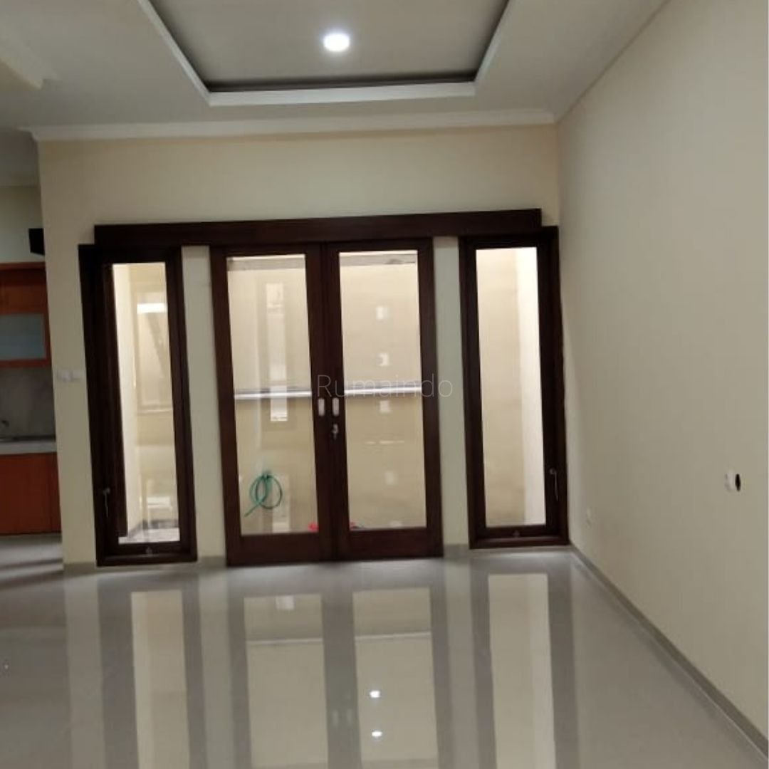 Rumah Cluster di Jln Taman Sari Lebak Bulus Cilandak Jakarta Selatan - 8