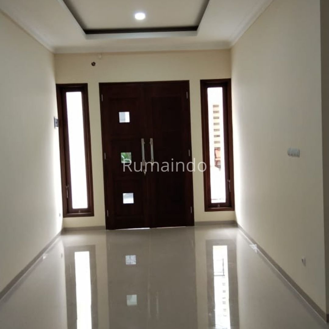 Dijual Murah Rumah Cluster di Jln Taman Sari Lebak Bulus Cilandak Jakarta Selatan - 3