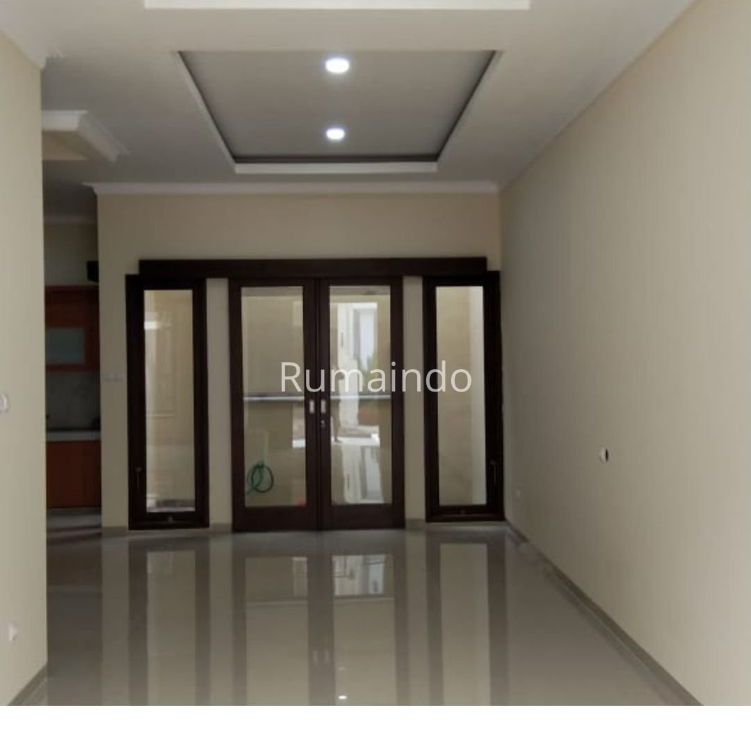 Dijual Murah Rumah Cluster di Jln Taman Sari Lebak Bulus Cilandak Jakarta Selatan - 5