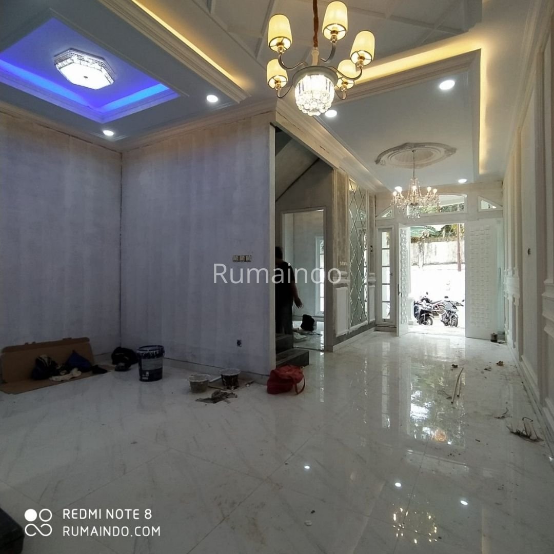 Dijual Rumah Classic Eropa Ada Kolam Renang di Jln Kebagusan Jakarta Selatan - 10