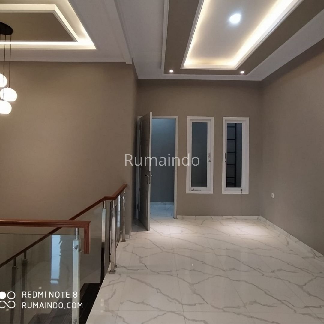 Rumah Murah Cluster Modern Minimalis  di Kebagusan Jakarta Selatan - 7