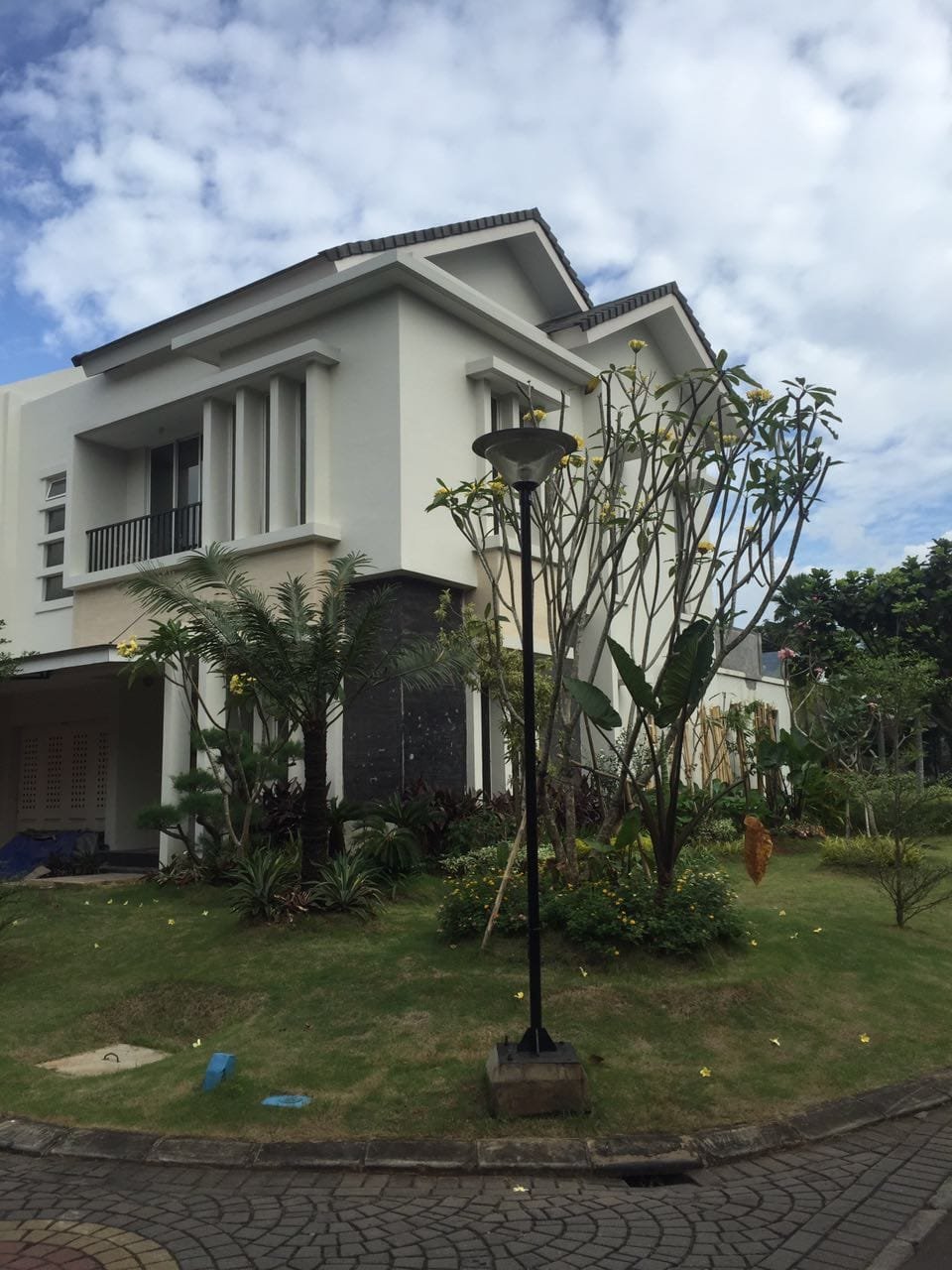 Dijual Rumah Cantik Pondok Hijau Golf Gading Serpong Cluster Topaz - 2