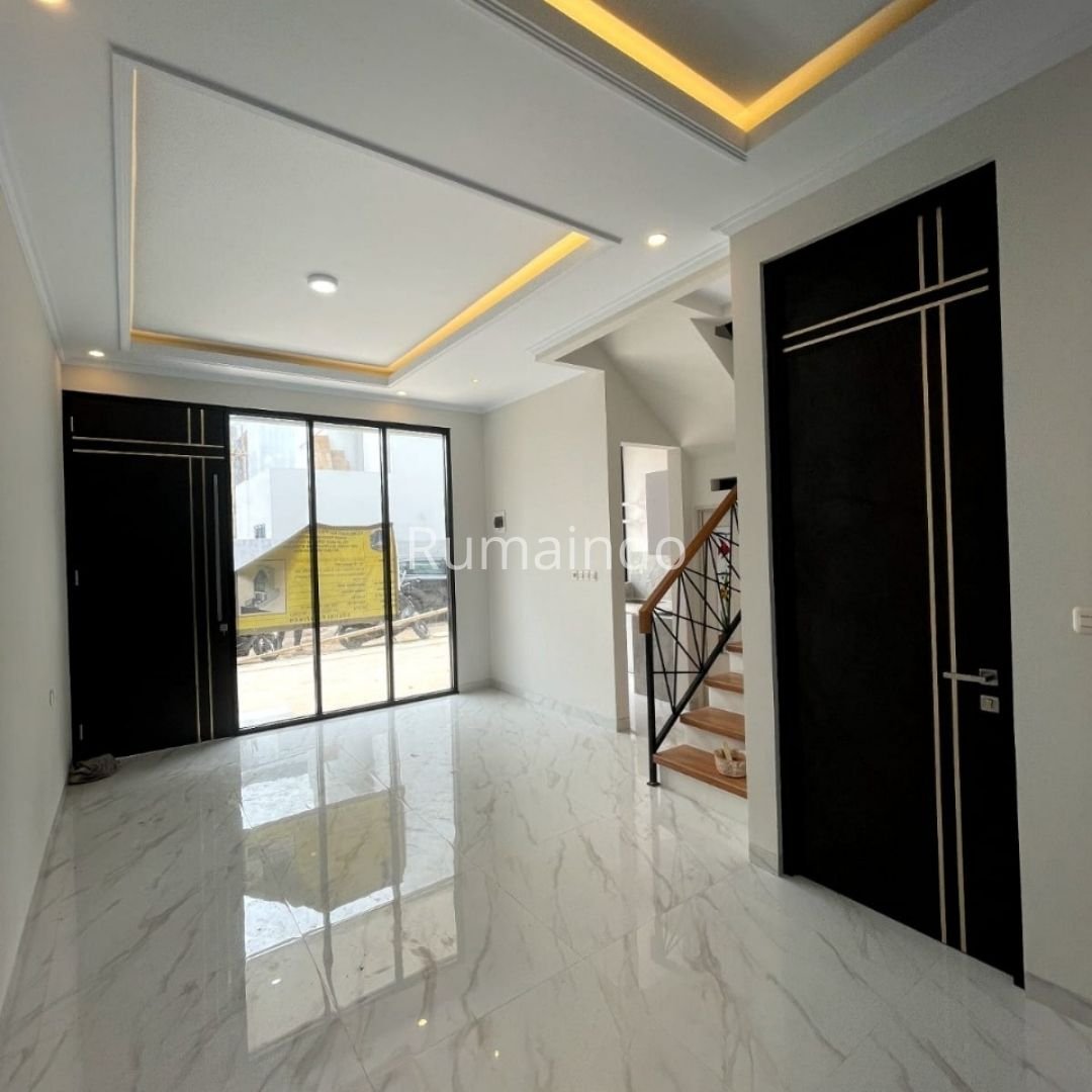 Dijual Rumah Murah Cluster Scandi House 9 di Jagakarsa Jakarta Selatan - 2