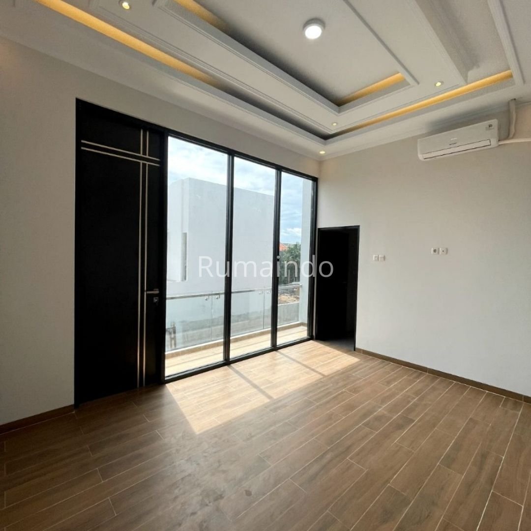 Dijual Rumah Murah Cluster Scandi House 9 di Jagakarsa Jakarta Selatan - 10