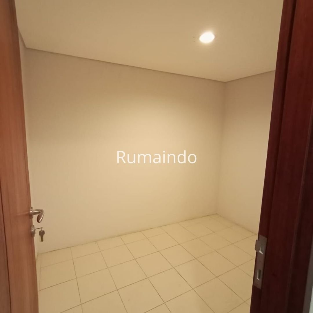 Dijual Murah Rumah di Jln Cendrawasih Pesanggrahan Kebayoran Lama Jakarta Selatan - 11