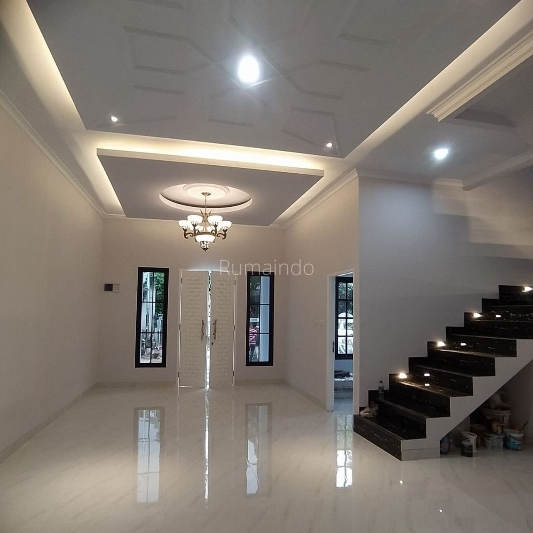 Dijual Murah Rumah Ada Rooftop Dekat Ragunan Kebagusan Jakarta Selatan - 3