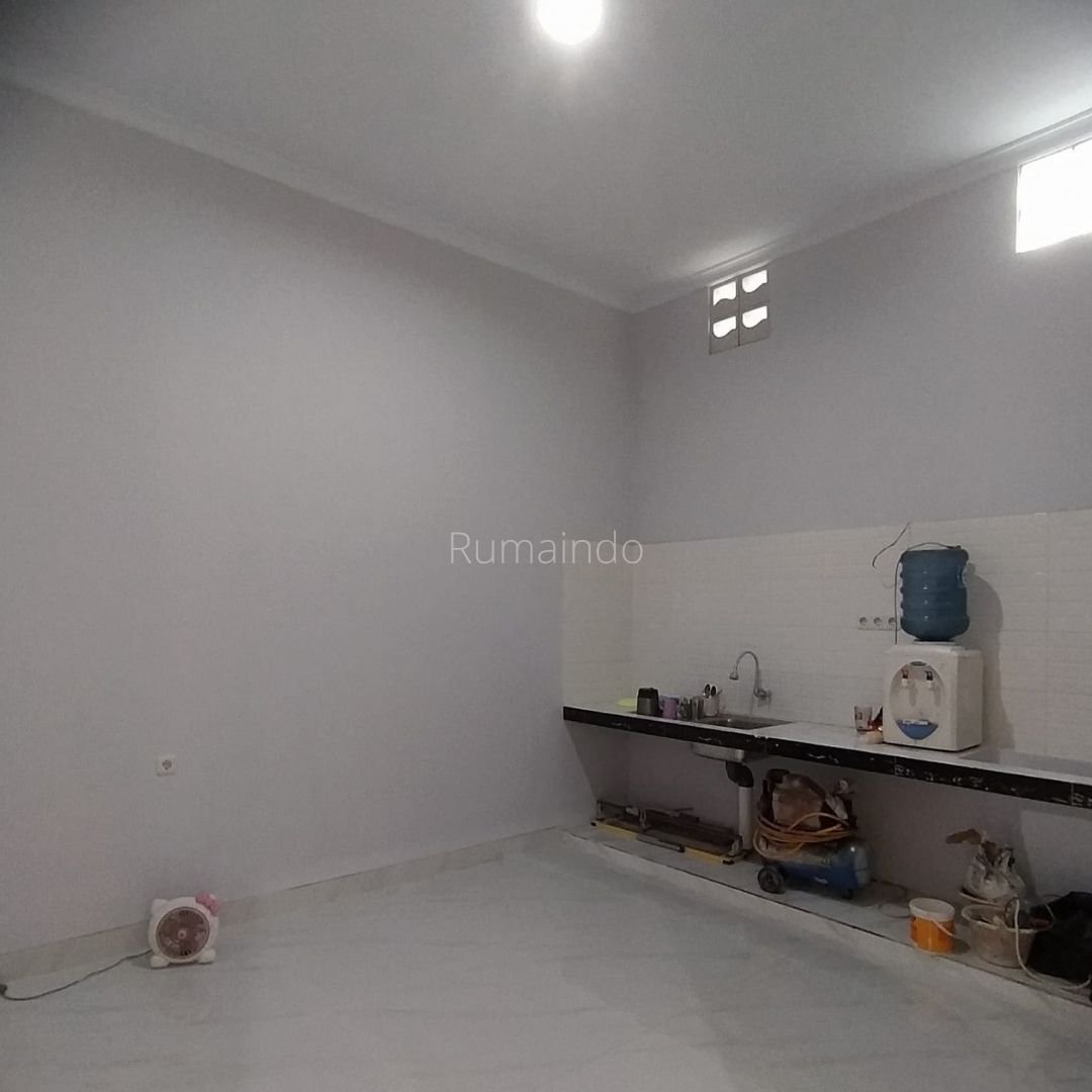 Dijual Murah Rumah Ada Rooftop Dekat Ragunan Kebagusan Jakarta Selatan - 5