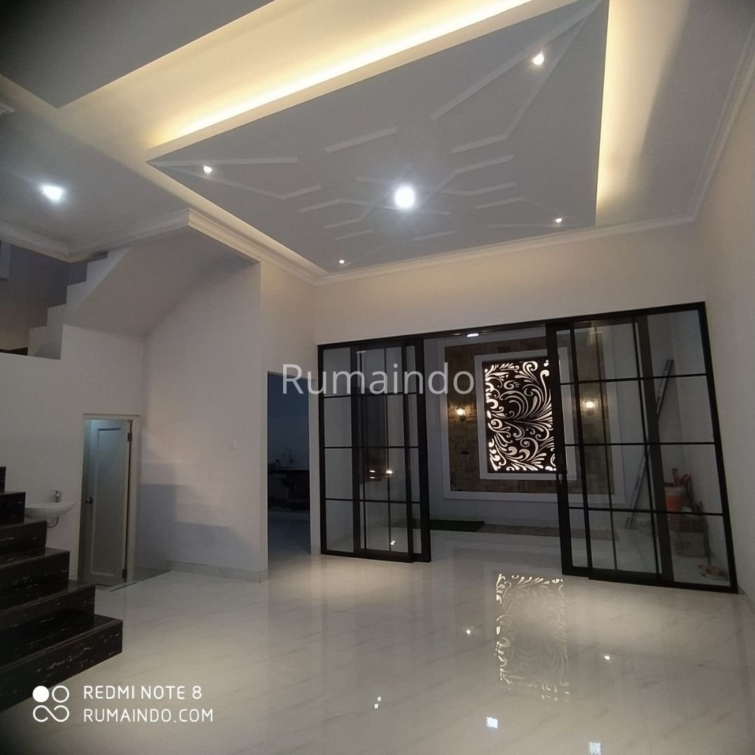 Dijual Murah Rumah Ada Rooftop Dekat Ragunan Kebagusan Jakarta Selatan - 5