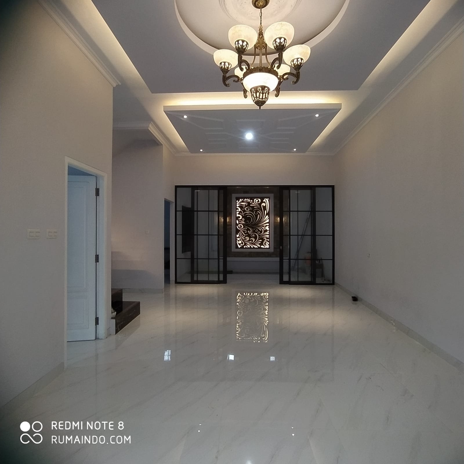 Dijual Murah Rumah Ada Rooftop Dekat Ragunan Kebagusan Jakarta Selatan - 2