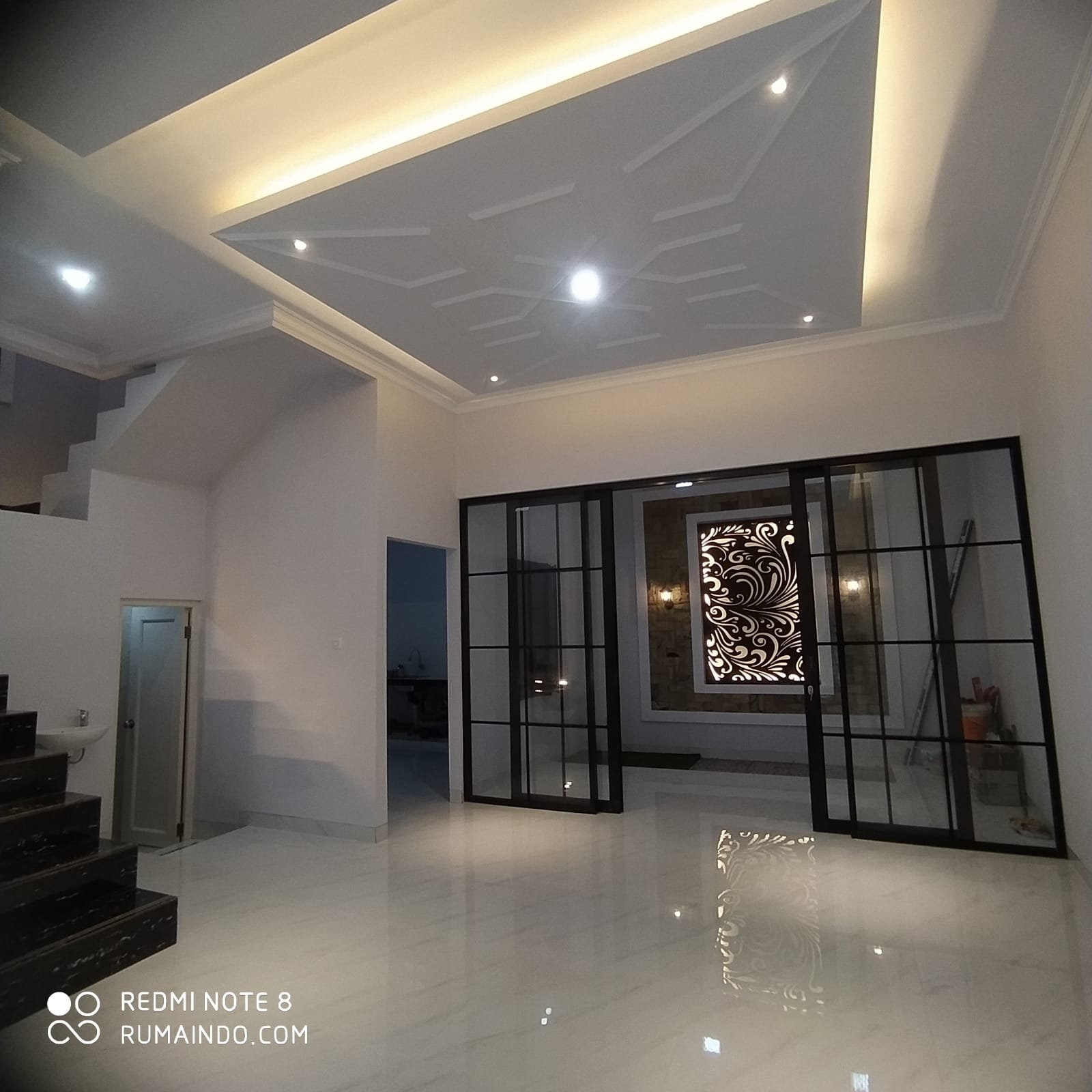 Dijual Murah Rumah Ada Rooftop Dekat Ragunan Kebagusan Jakarta Selatan - 3