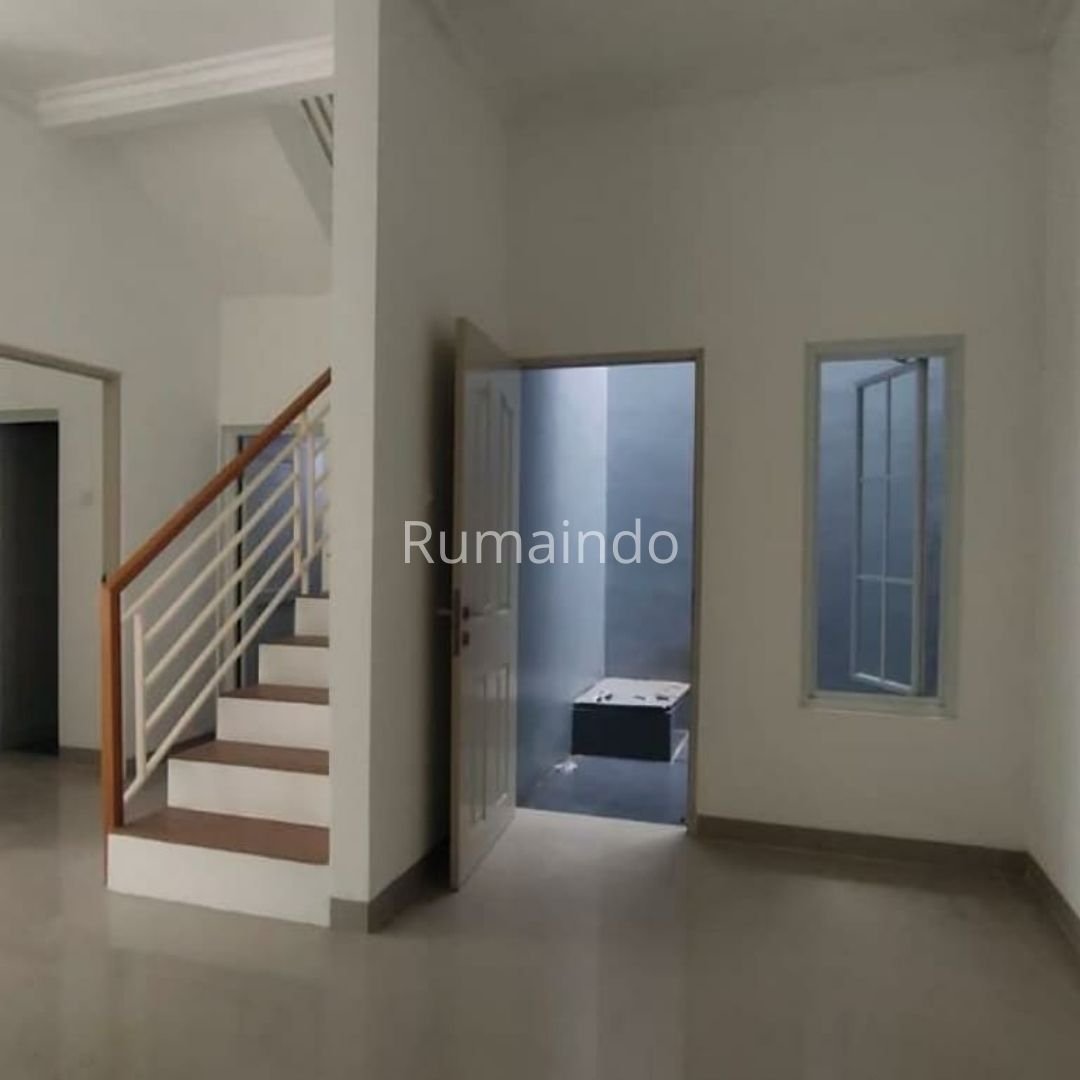 Dijual Rumah Modern Classic di Jln Sadar Raya Jagakarsa Jakarta Selatan - 5
