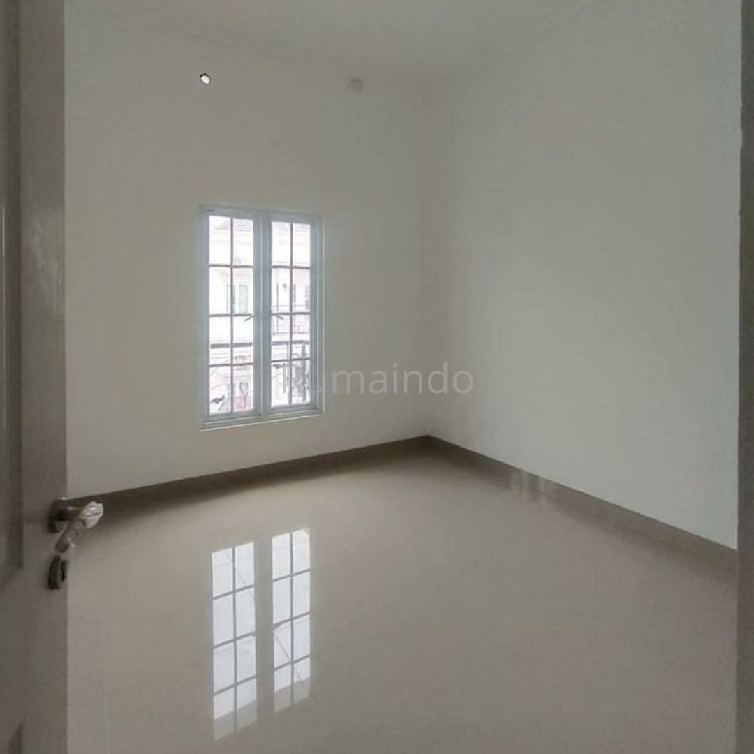 Dijual Rumah Modern Classic di Jln Sadar Raya Jagakarsa Jakarta Selatan - 8
