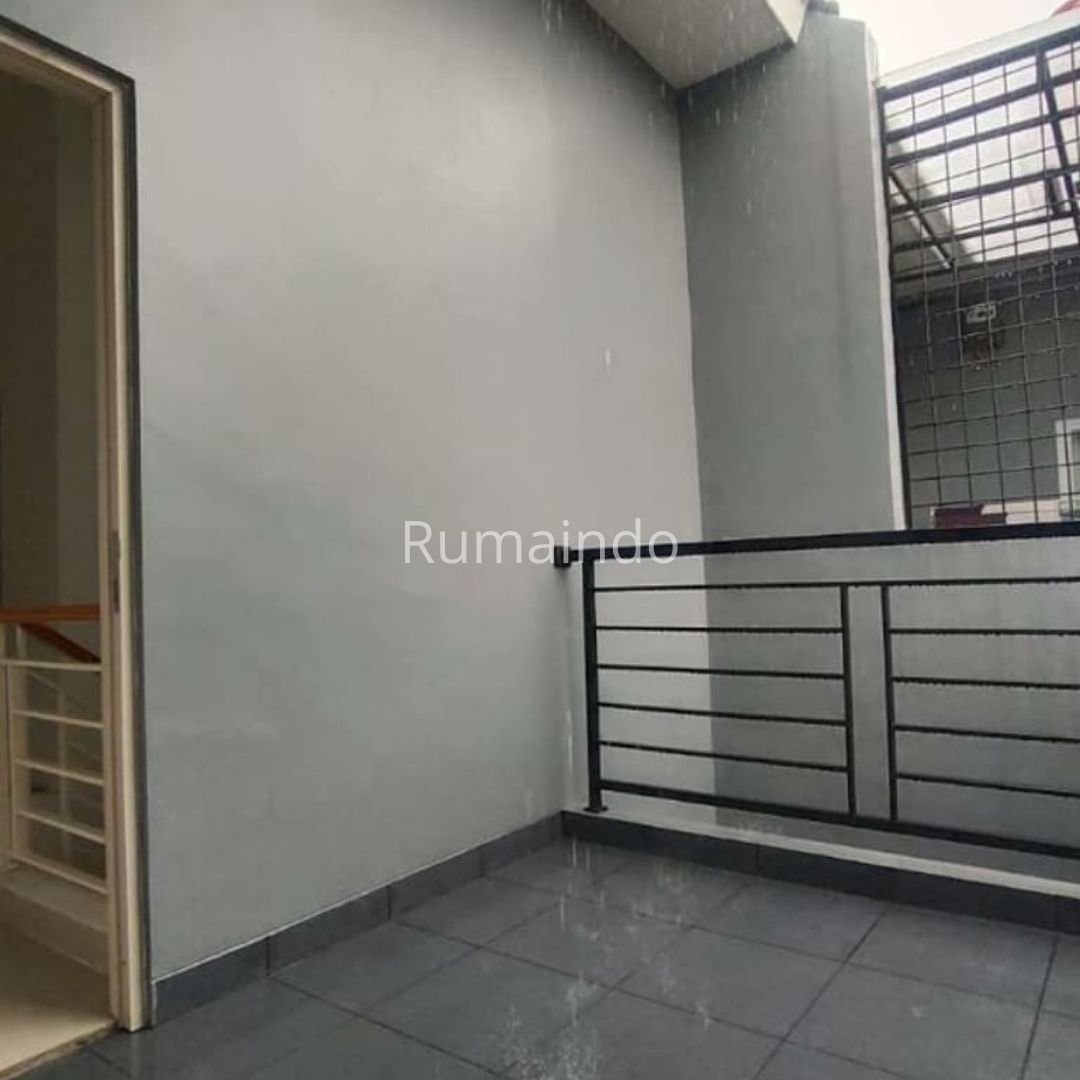 Dijual Rumah Modern Classic di Jln Sadar Raya Jagakarsa Jakarta Selatan - 9