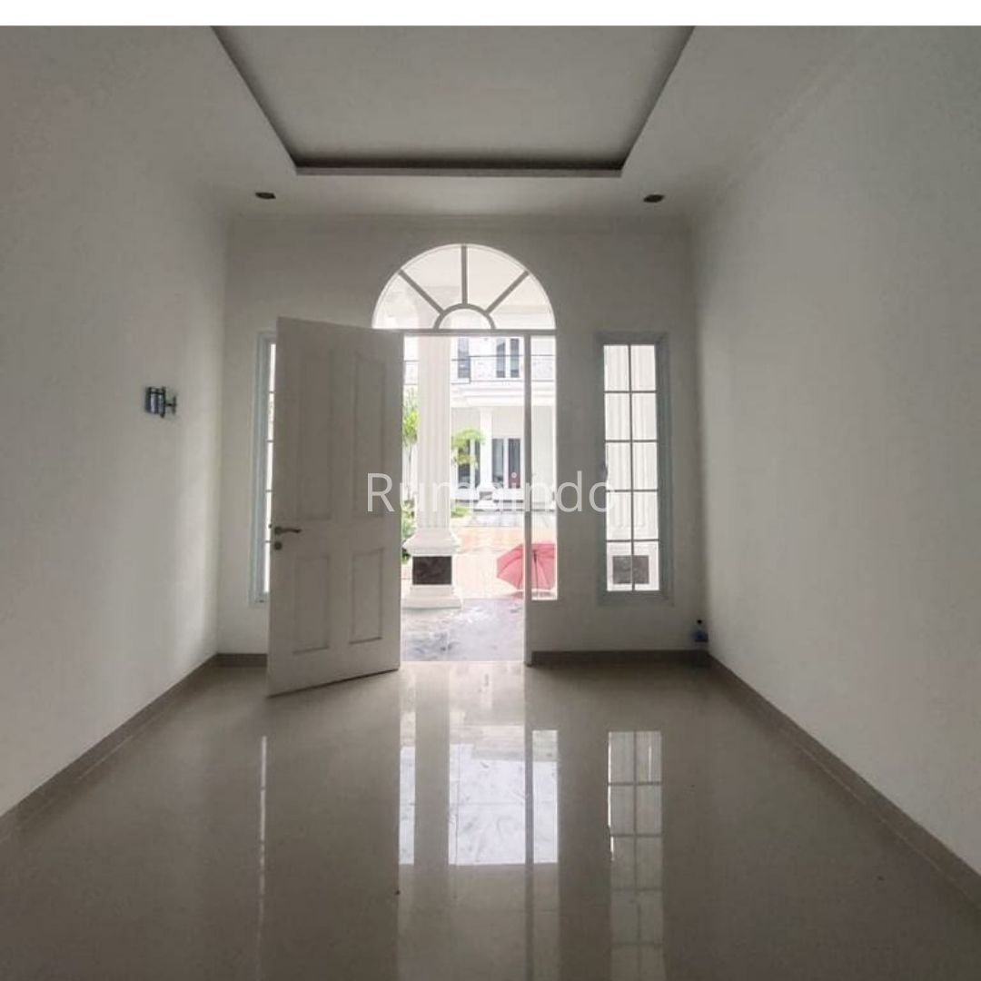 Dijual Rumah Modern Classic di Jln Sadar Raya Jagakarsa Jakarta Selatan - 2